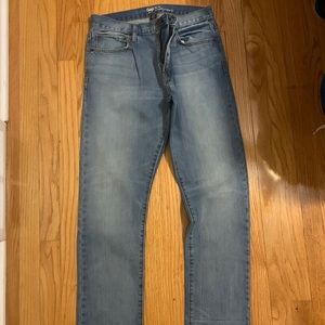 GAP Light-wash Denim Size: 32x30